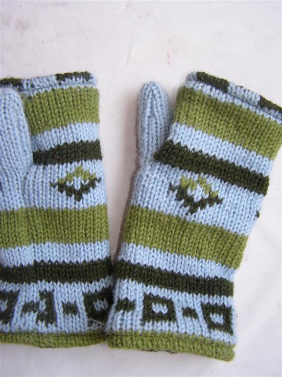 Woolen Hand Warmer <span Style=