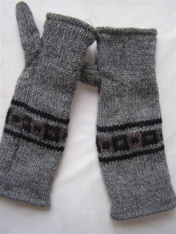 Woolen Hand Warmer <span Style=