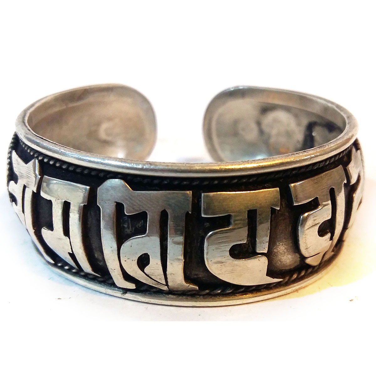 Om Mani Padme Hum Metal Bracelet