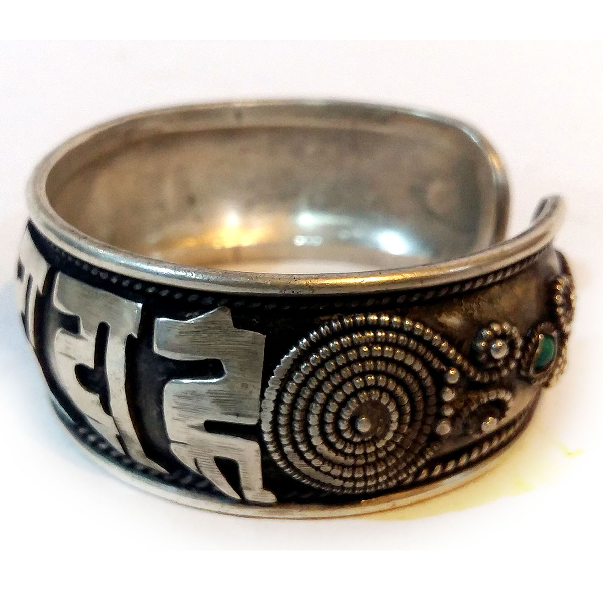 Om Mani Padme Hum Metal Bracelet