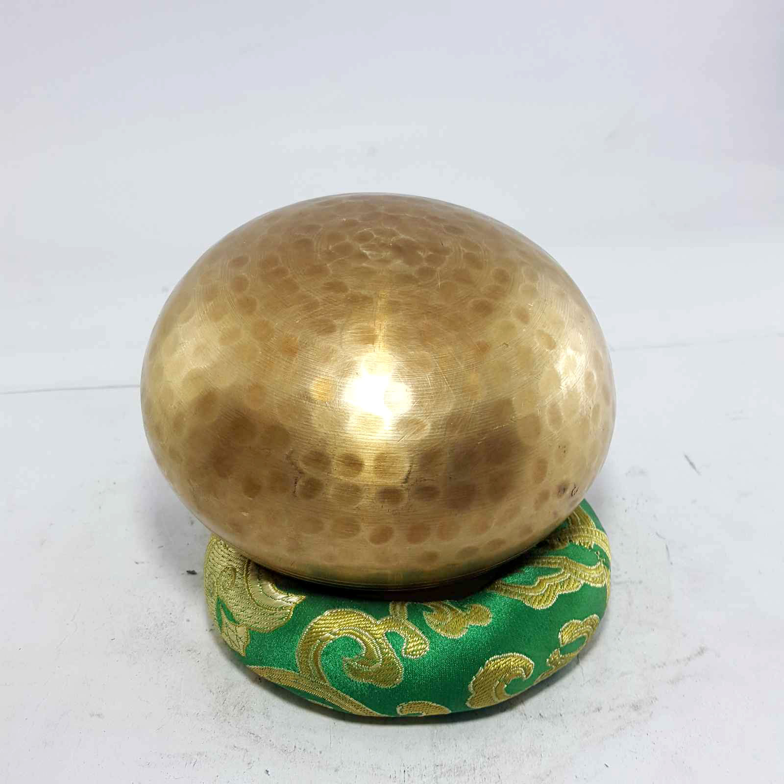 Hand Hammered Singing Bowls <span Style=
