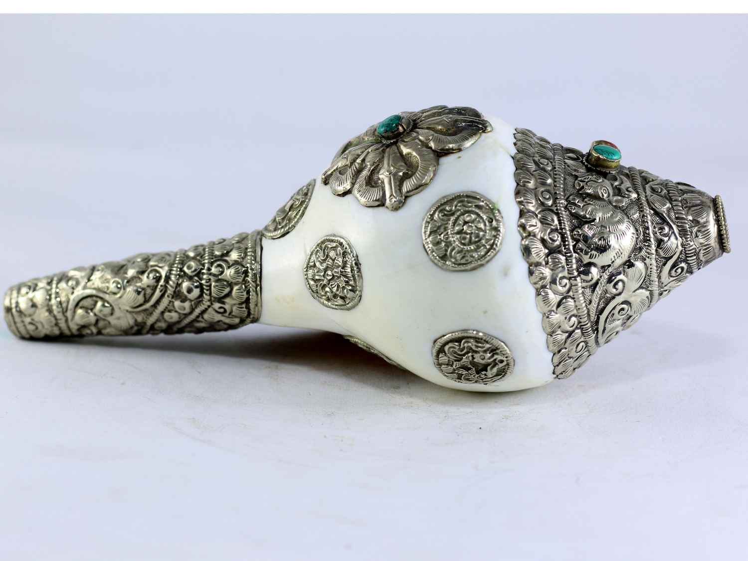 White Metal Conch Shell With Ashtamangala