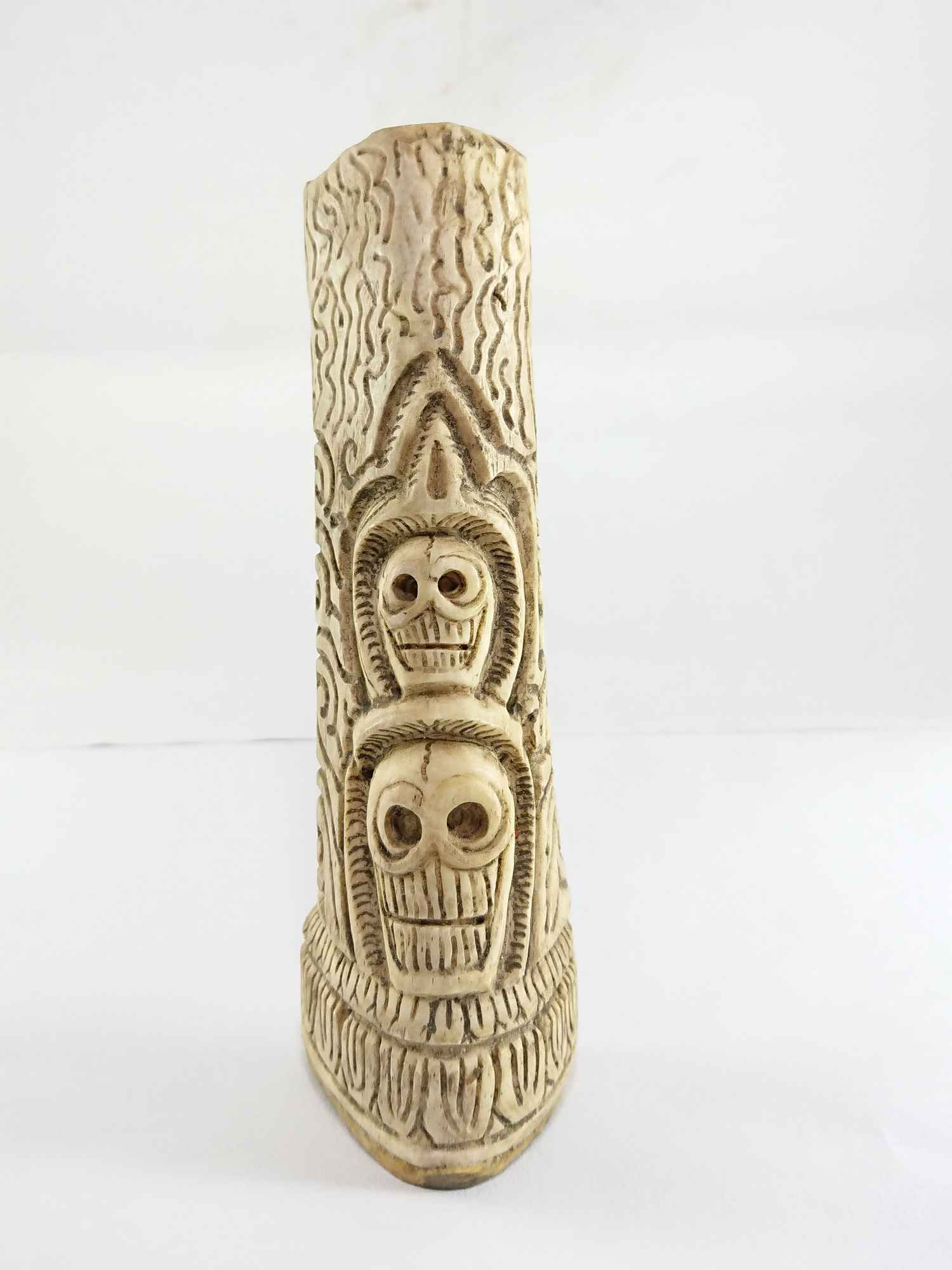 Tibet Tantra Old Cattle Bone Carved Skull Stamp