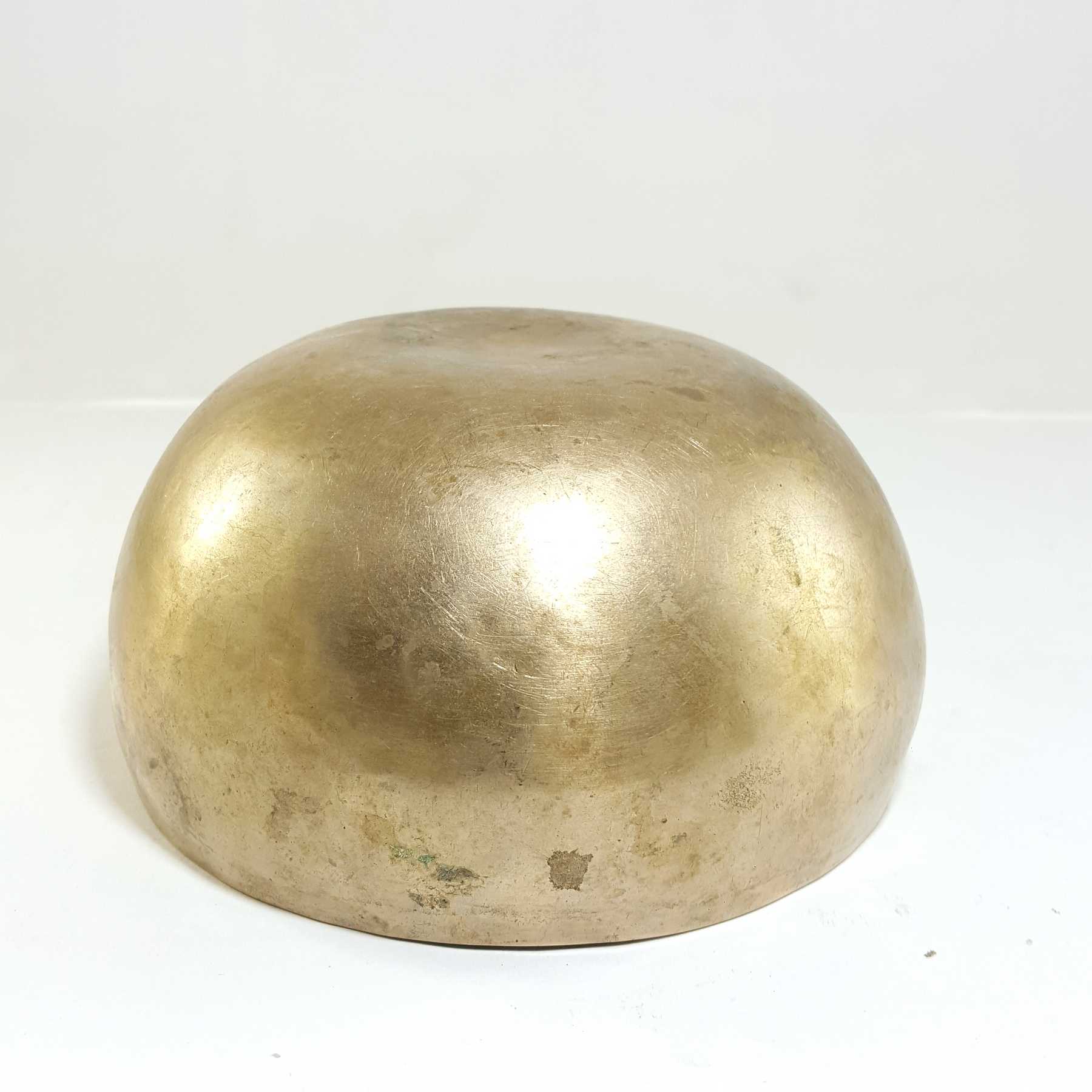 Antique Kopre Handmade Singing Bowls, ultra Lightweight, professional Tool, select Accessories