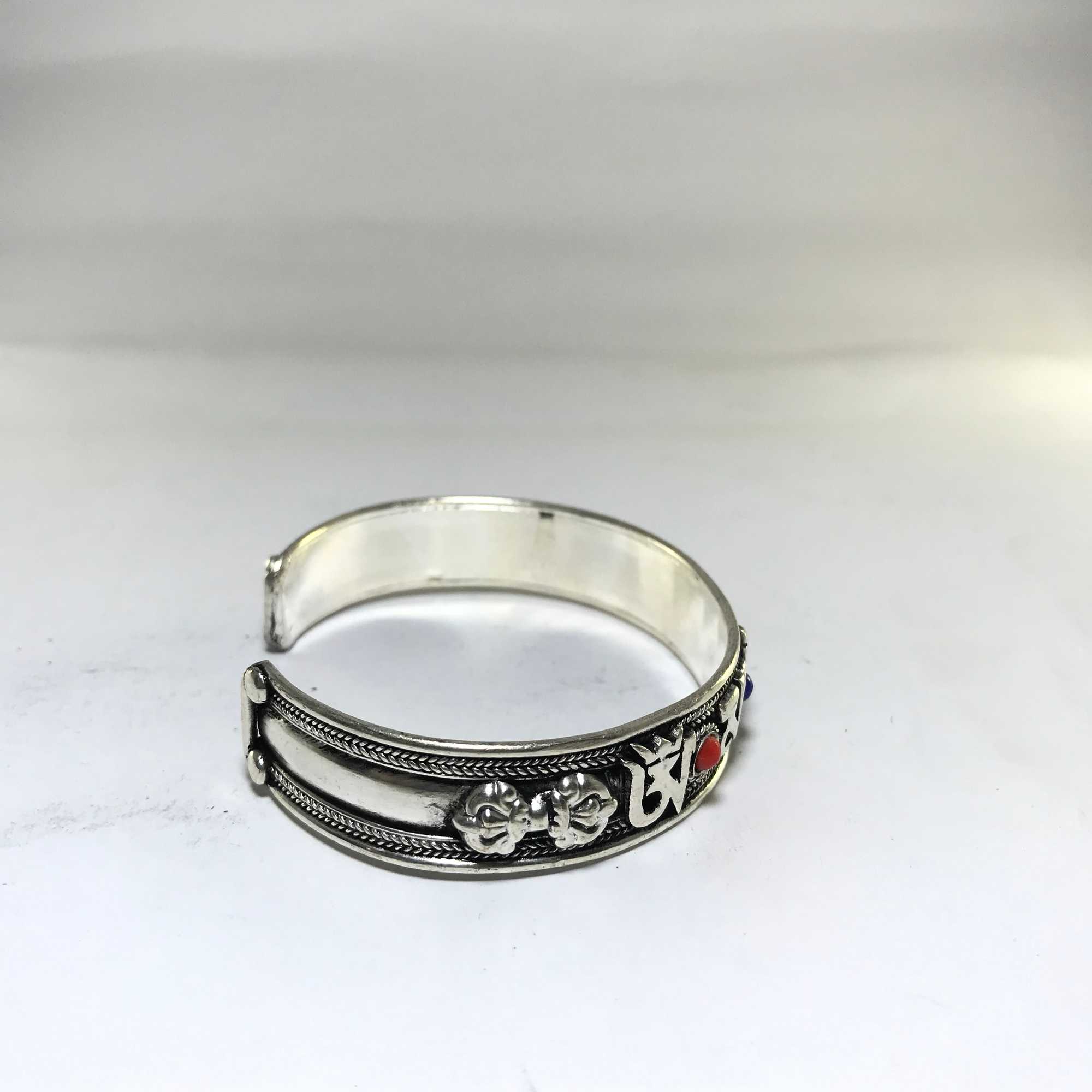 Metal Bracelet With Om Mani Padme Hum