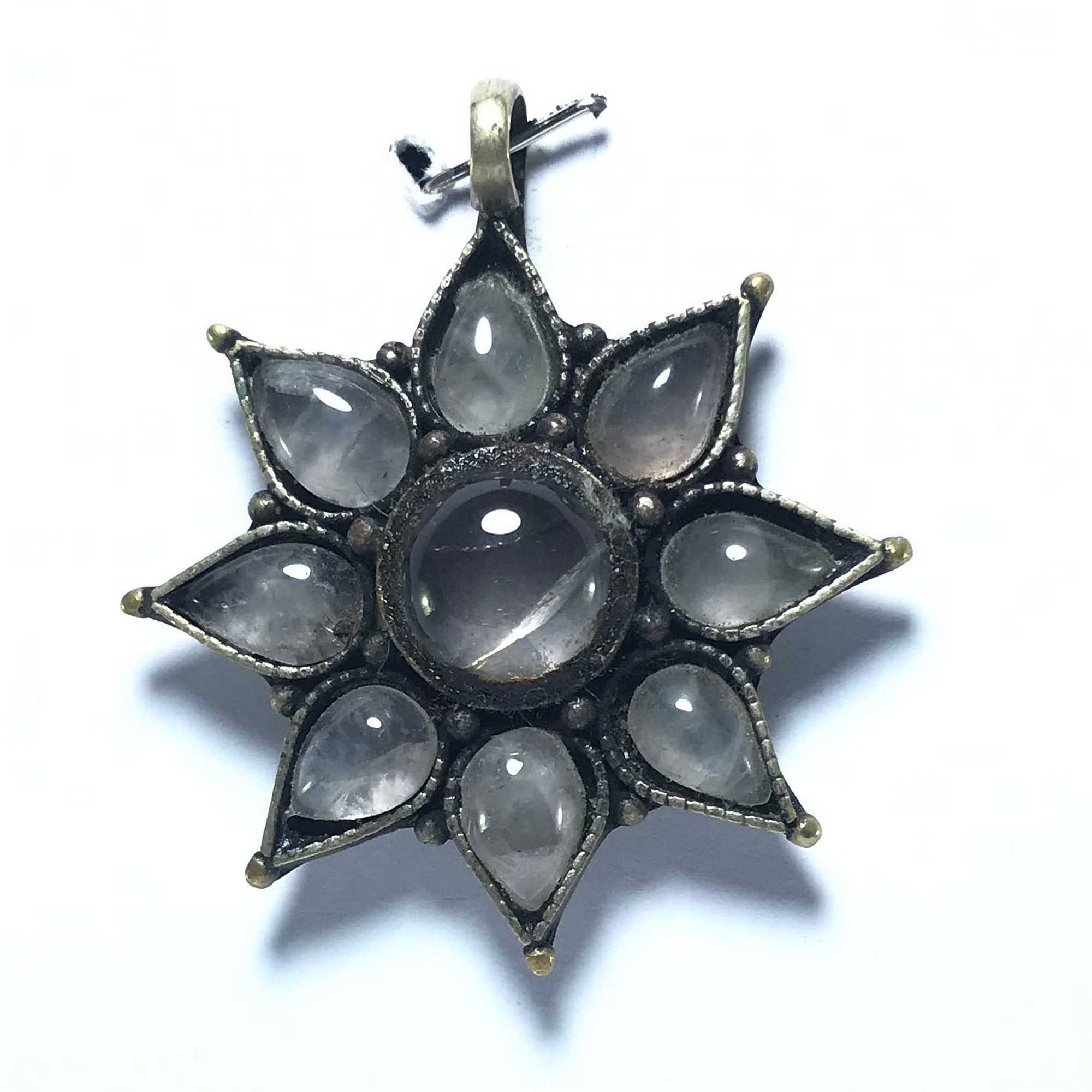 Metal Flower Pendant <span Style=