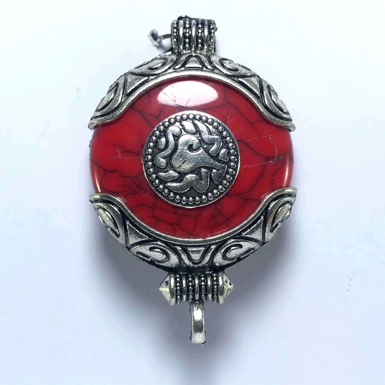Metal Double Side Pendant <span Style=