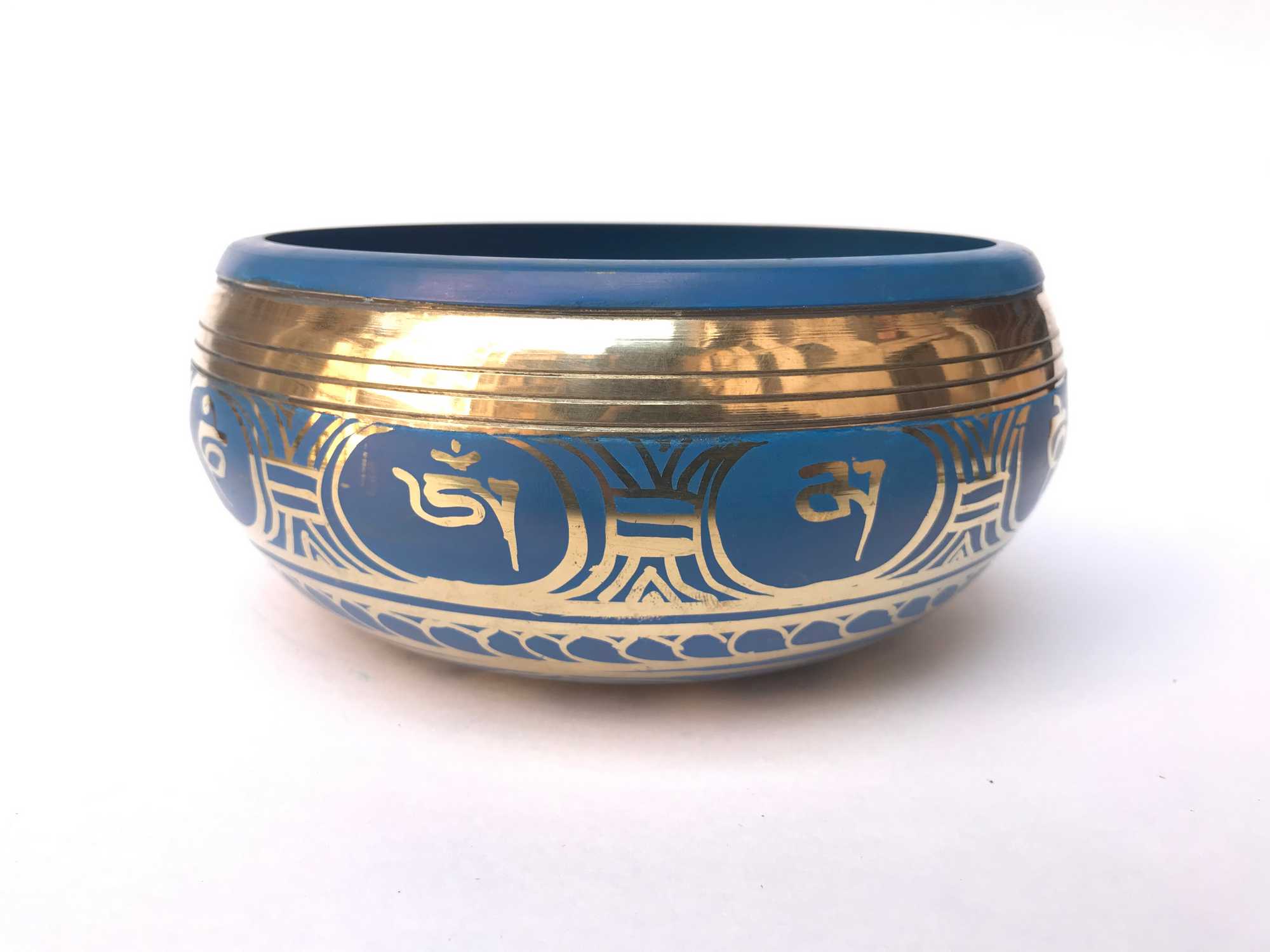 third Eye Chakra, Singing Bowl With om Mani Padme Hum Embossed, select Accessories