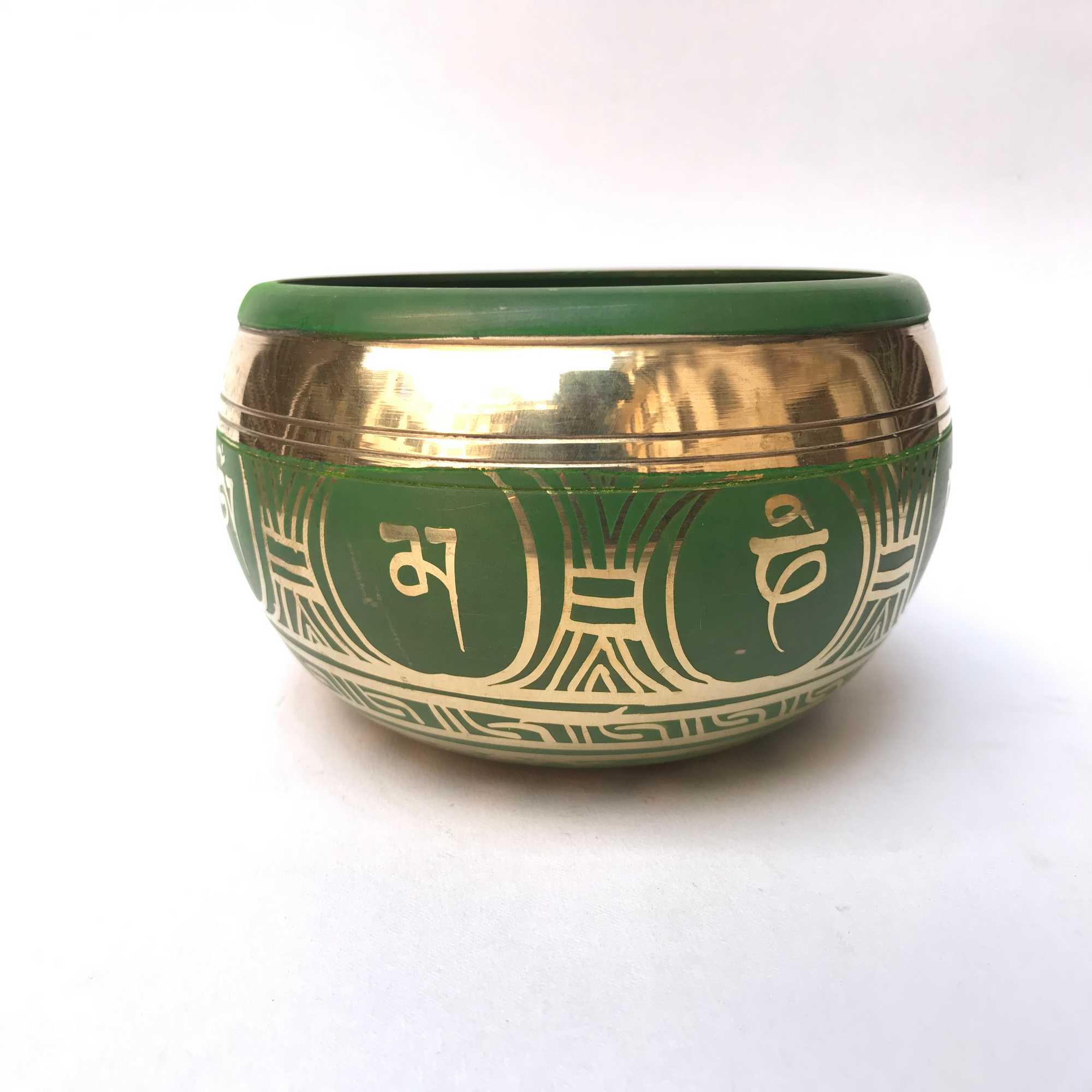 heart Chakra, Singing Bowl With ashtamangala, select Accessories