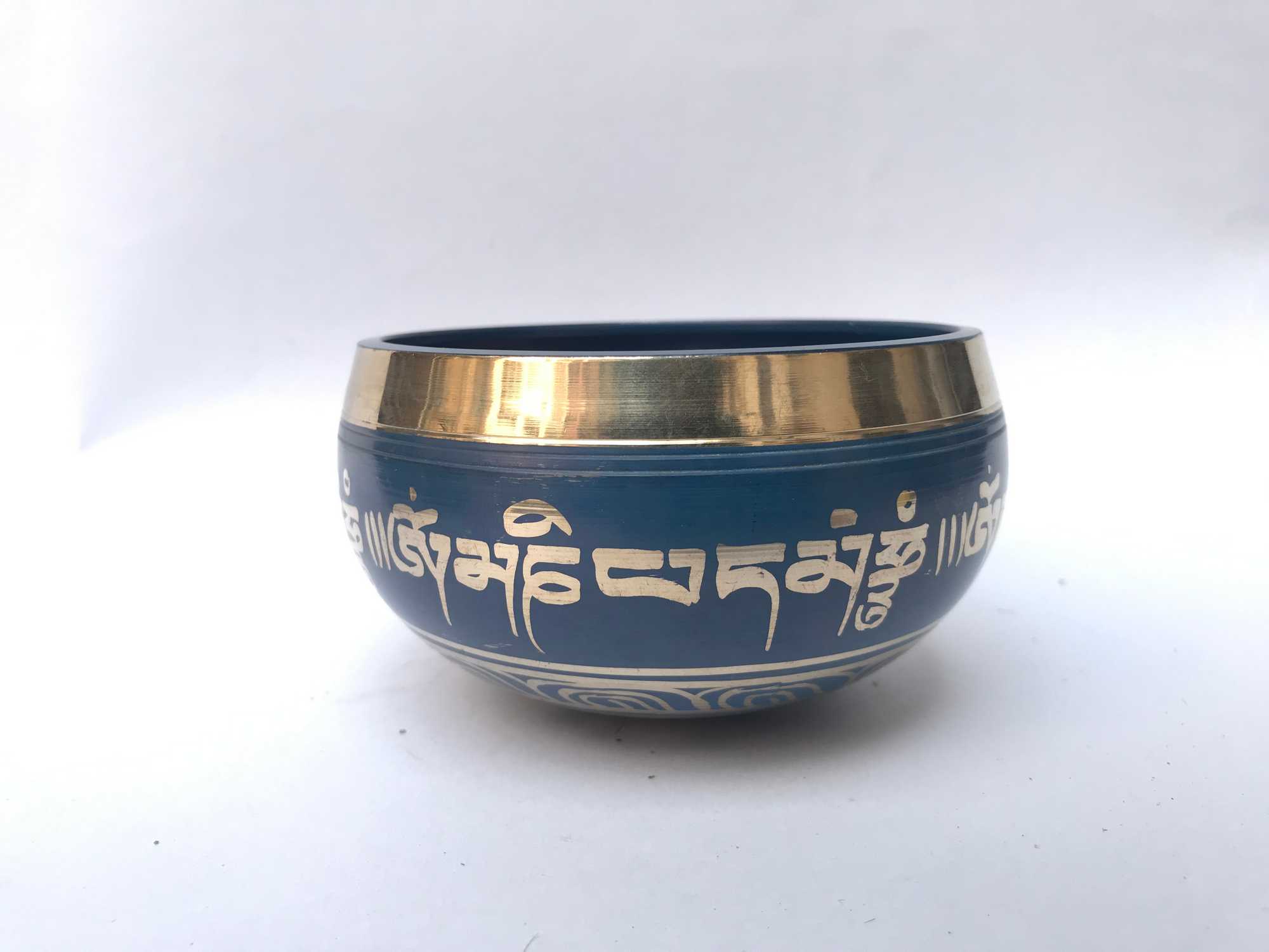 bronze, Casting Singing Bowls, With Double Dorje In blue, select Accessories