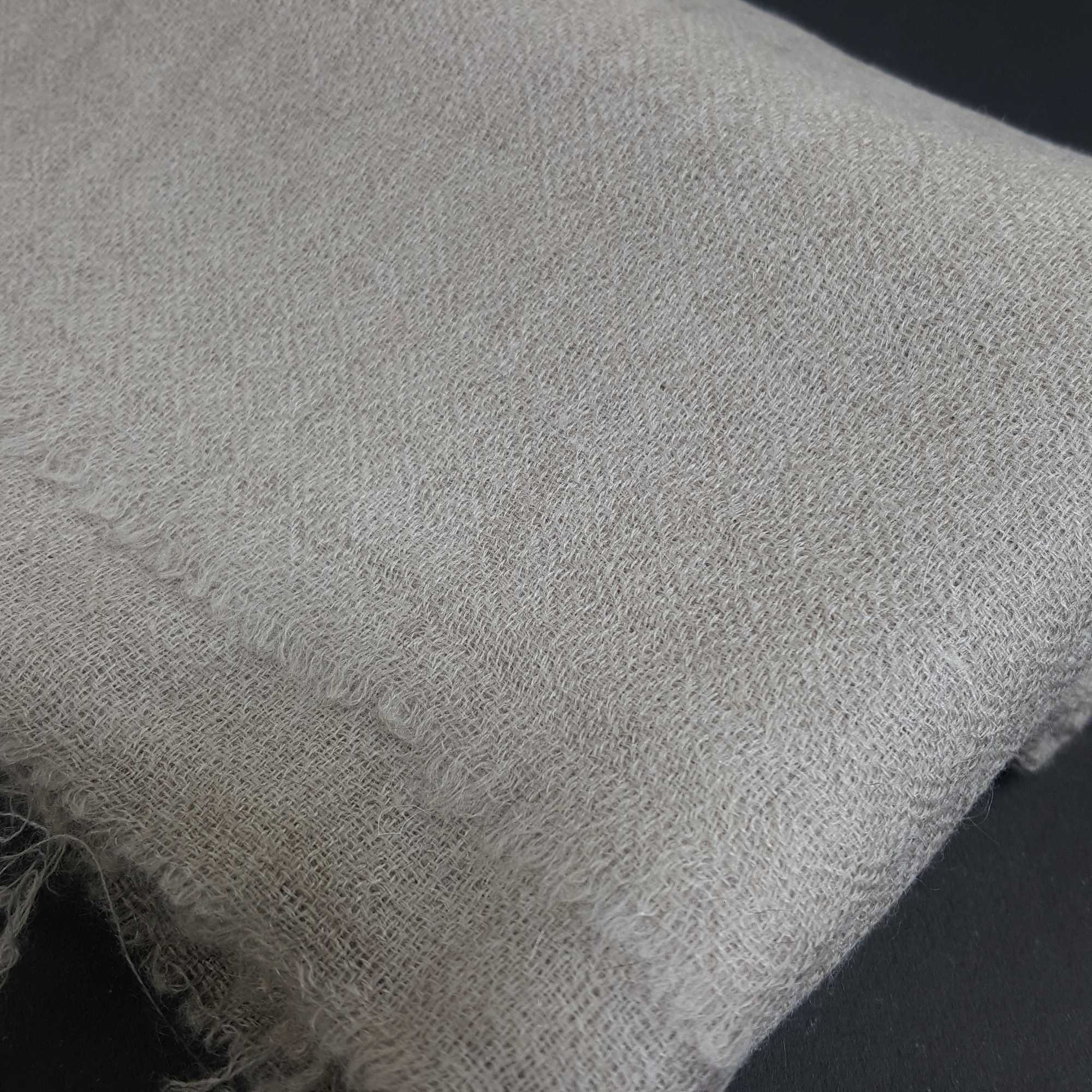 Ring Shawl hq,a Thin, Soft, And Light Shawl For All-weather Use, Two-ply Wool, Real Pashmina Wool, Natural Color