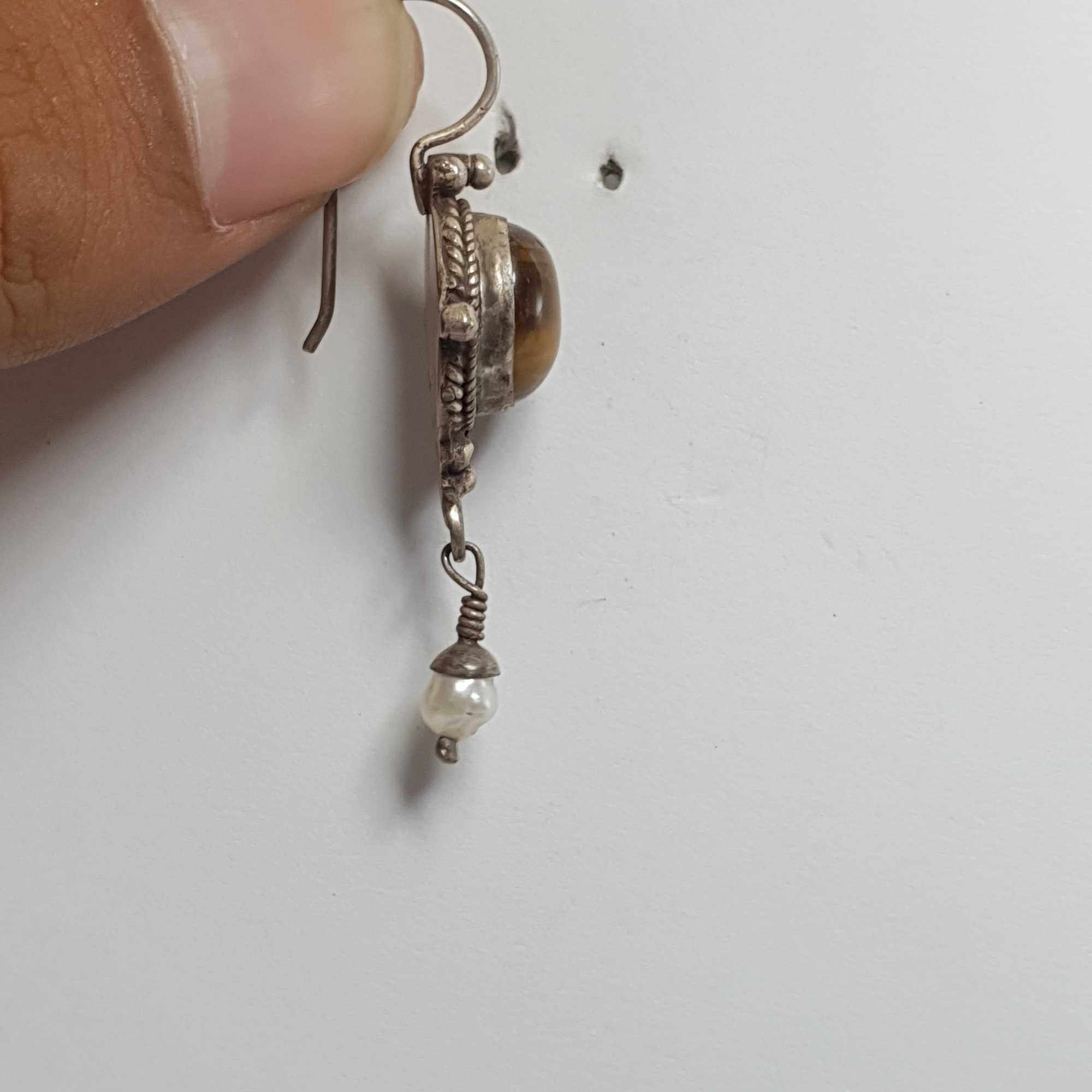 Silver Earring With tiger Eye Stone