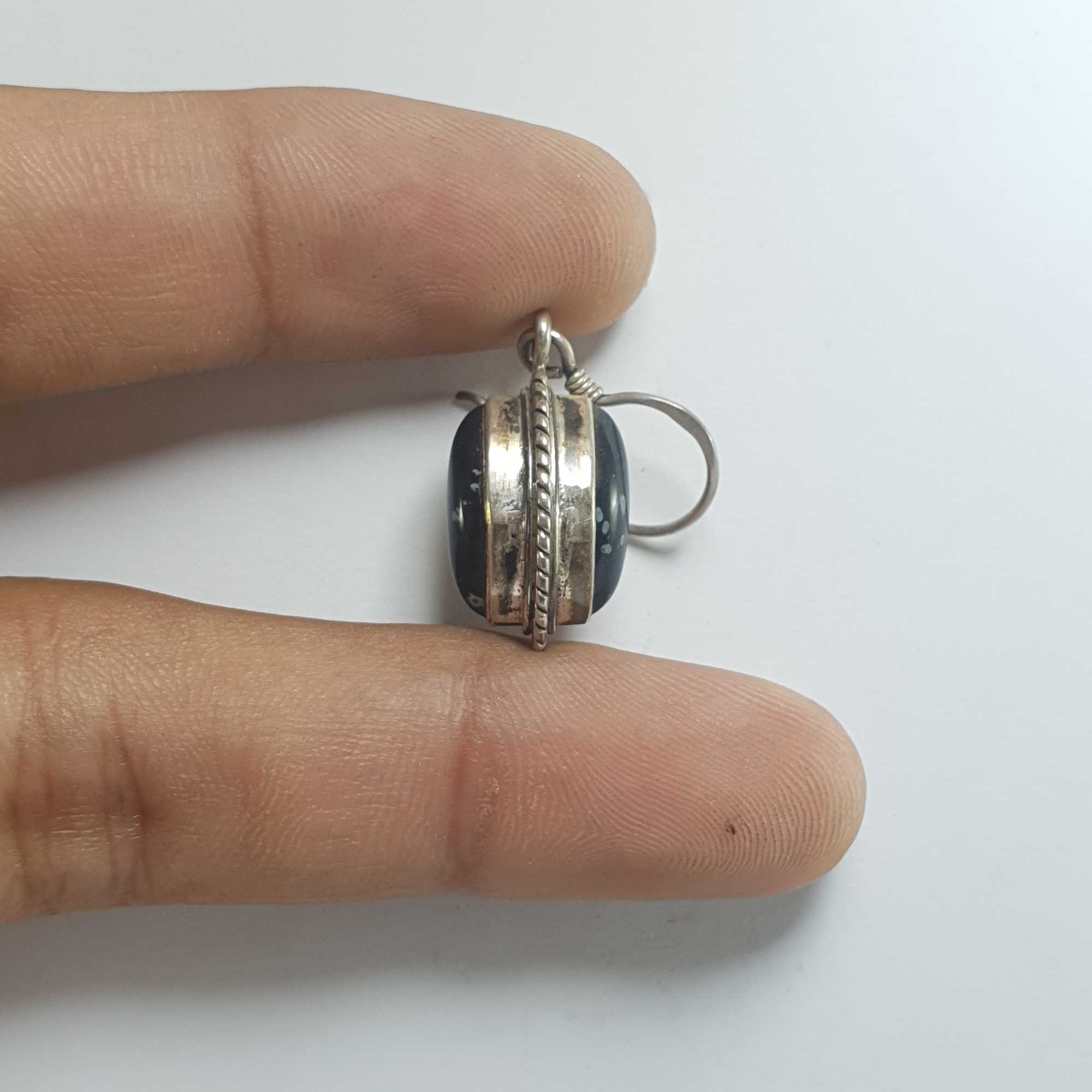 Silver Earrings With real Onyx Stone