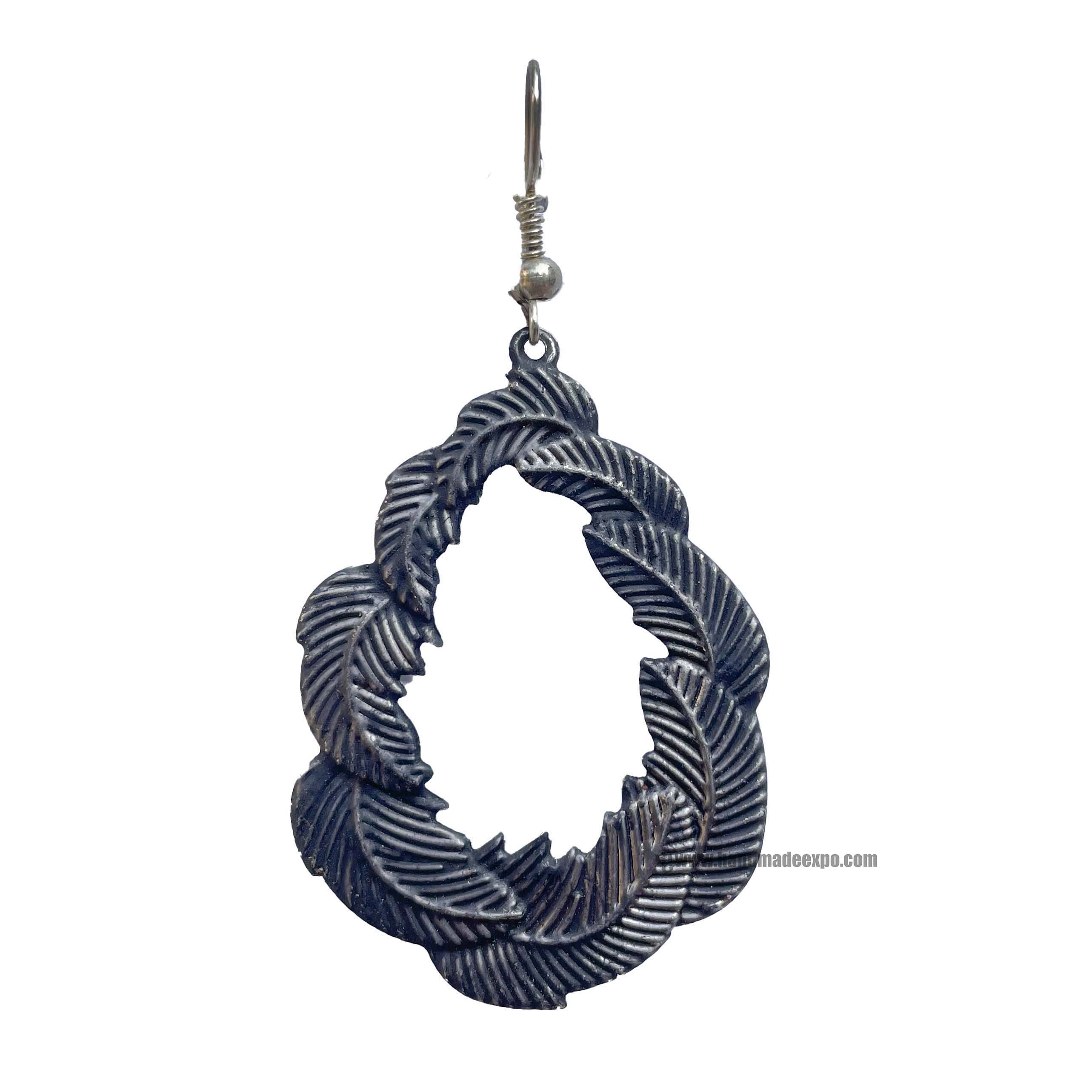 Metal Earring <span Style=