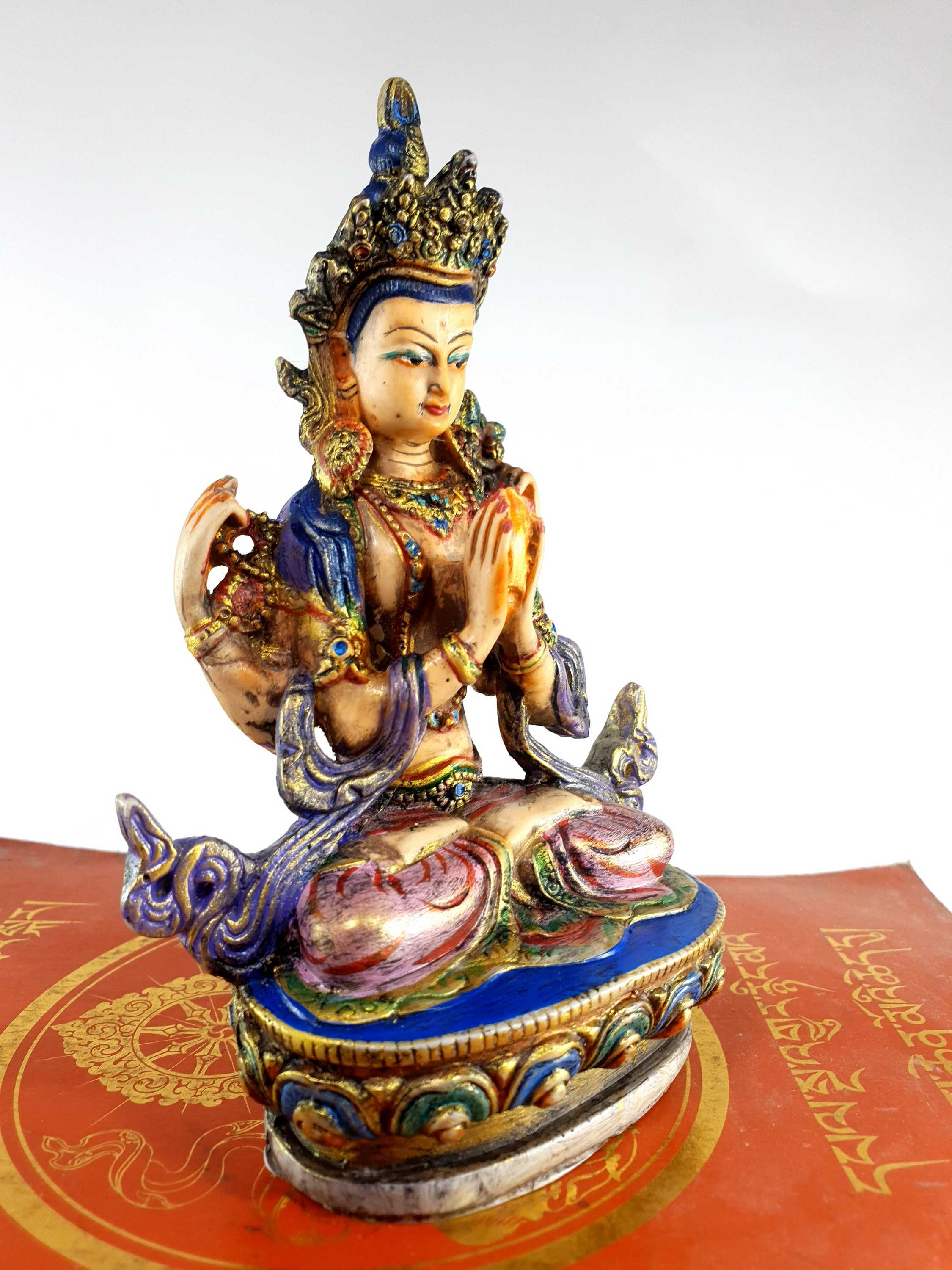 Resin Statue <span Style=