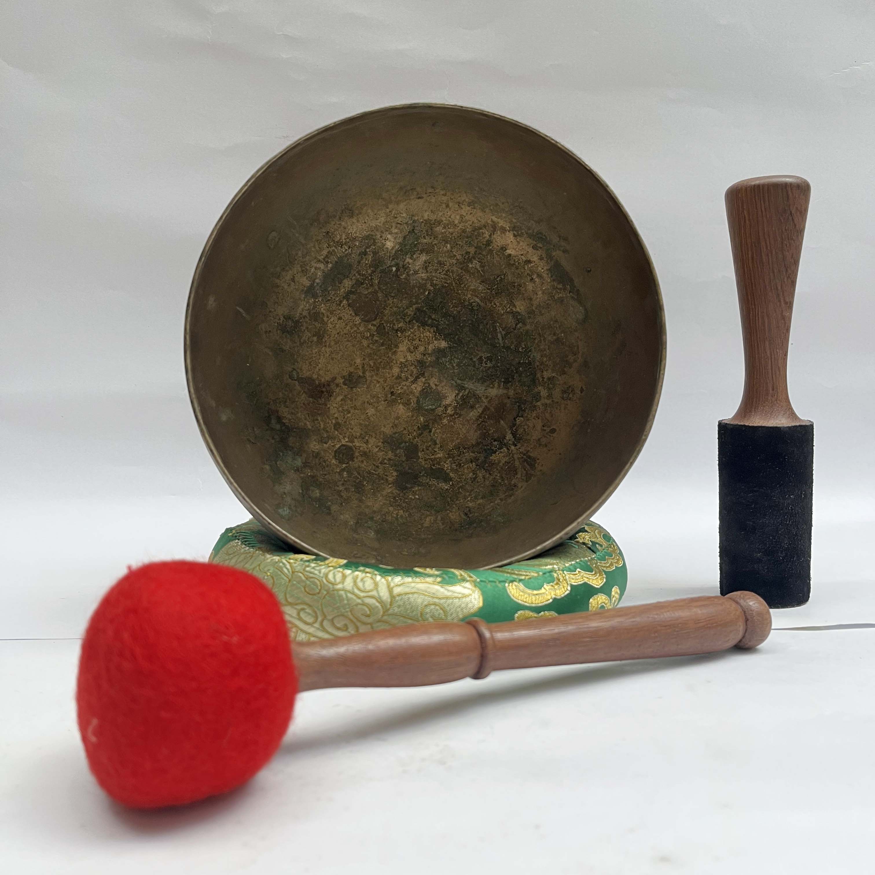 old Hand Beaten Bronze kopre Singing Bowl With antique, select Accessories