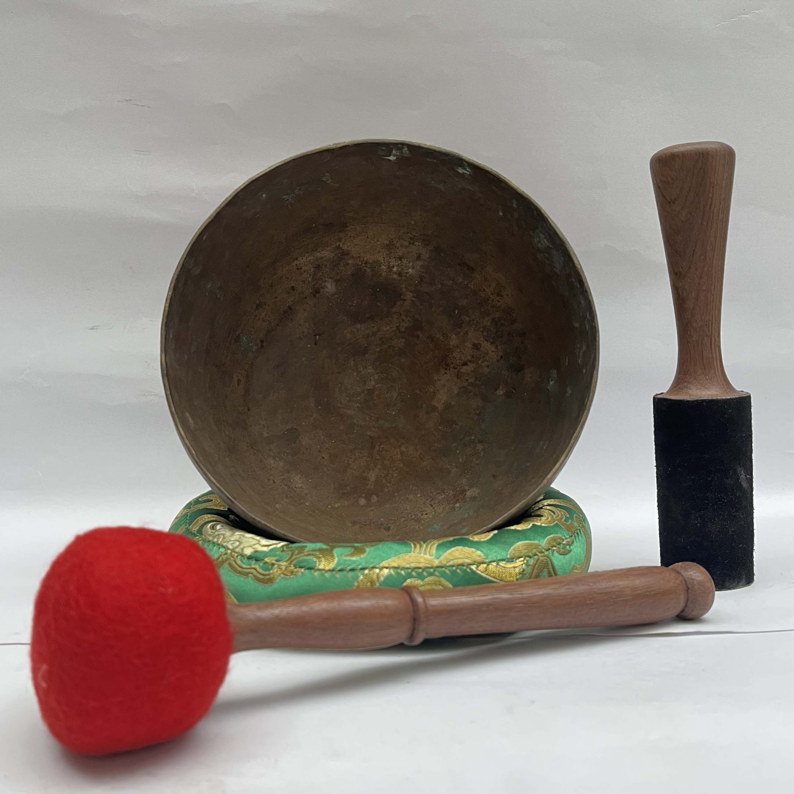 old Hand Beaten Bronze kopre Singing Bowl With antique, select Accessories