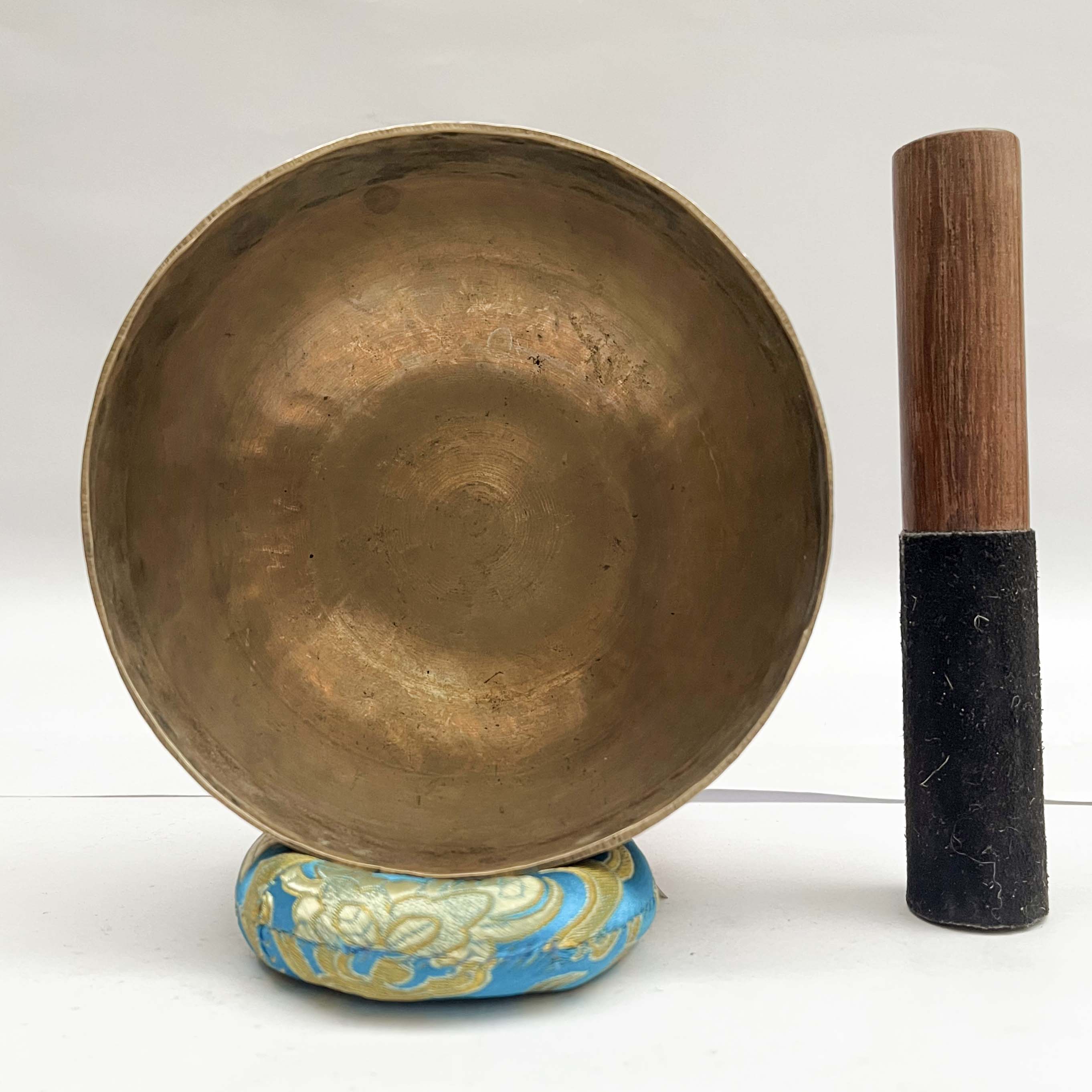old Hand Beaten Bronze kopre Singing Bowl With antique, select Accessories
