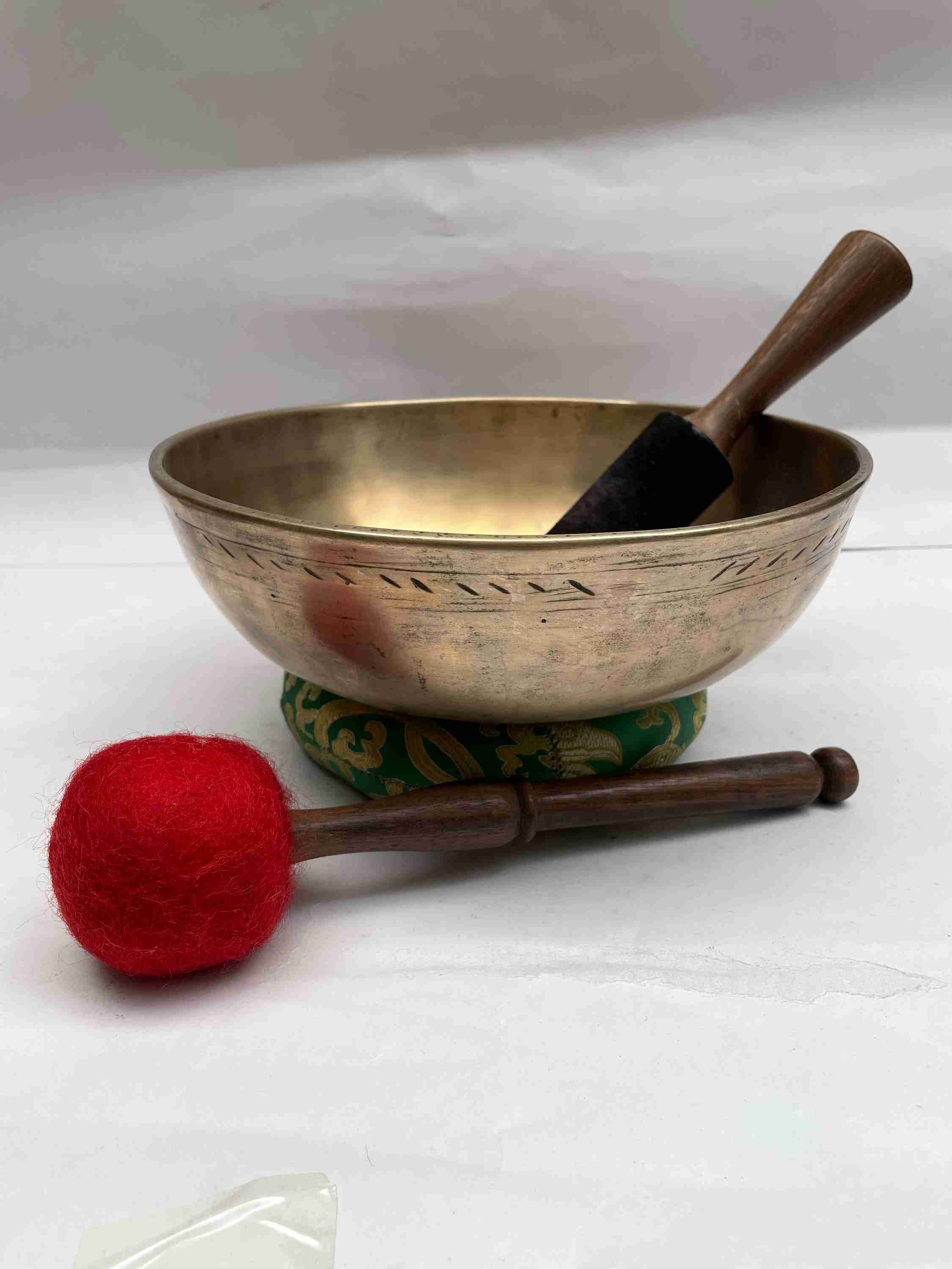 old, Buddhist Hand Beaten manipuri Singing Bowl, With Plain