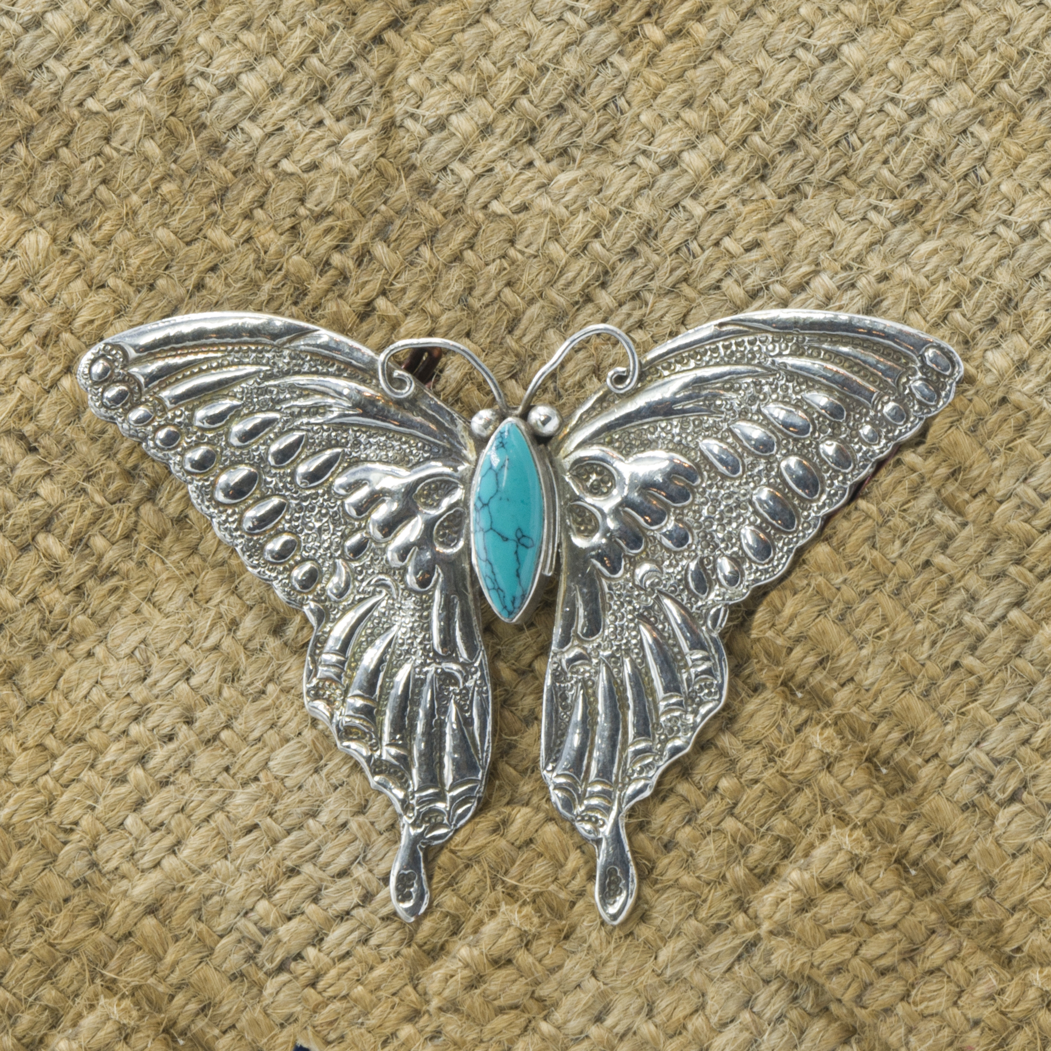 Classic Sterling Silver Butterfly Theme Etched Brooch, <span Style=