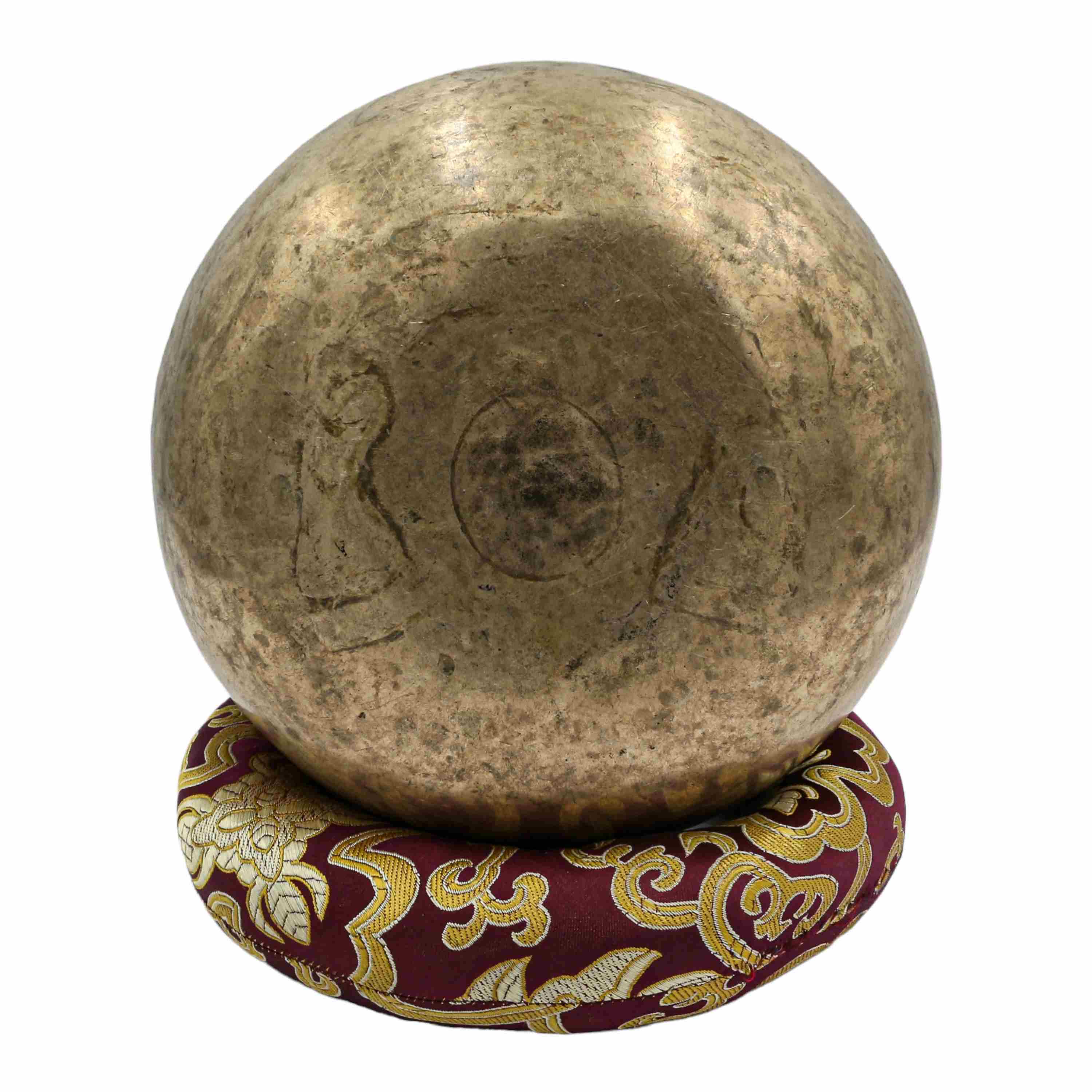 old, Buddhist Hand Beaten kopre Singing Bowl, With antique Finishing, select Accessories