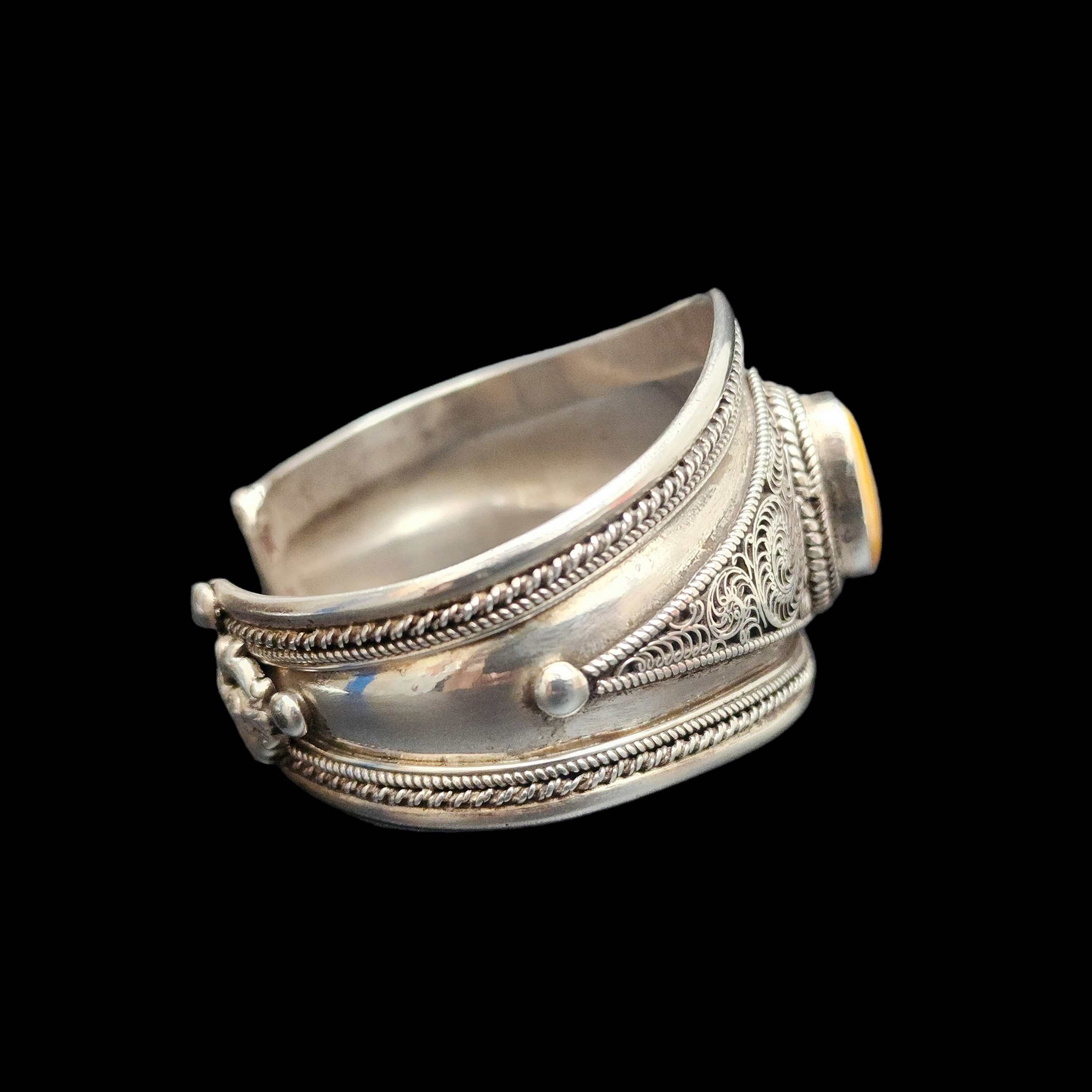 92.5 Sterling Silver Bracelet With stone Setting, Amber