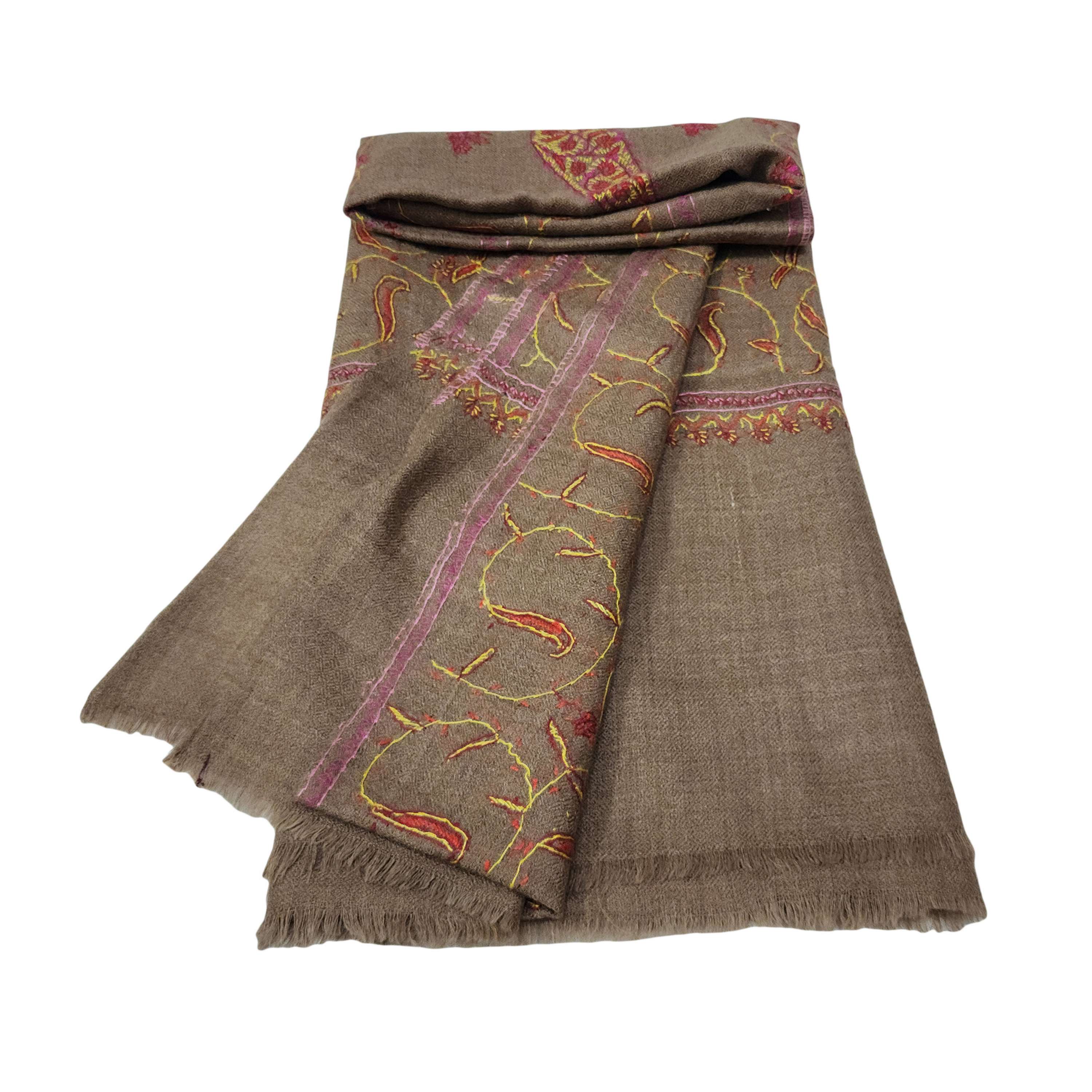 Ring Shawl, A Thin, Soft, And Light Shawl For All-weather Use, Two-ply Wool, With Detailed Embroidery