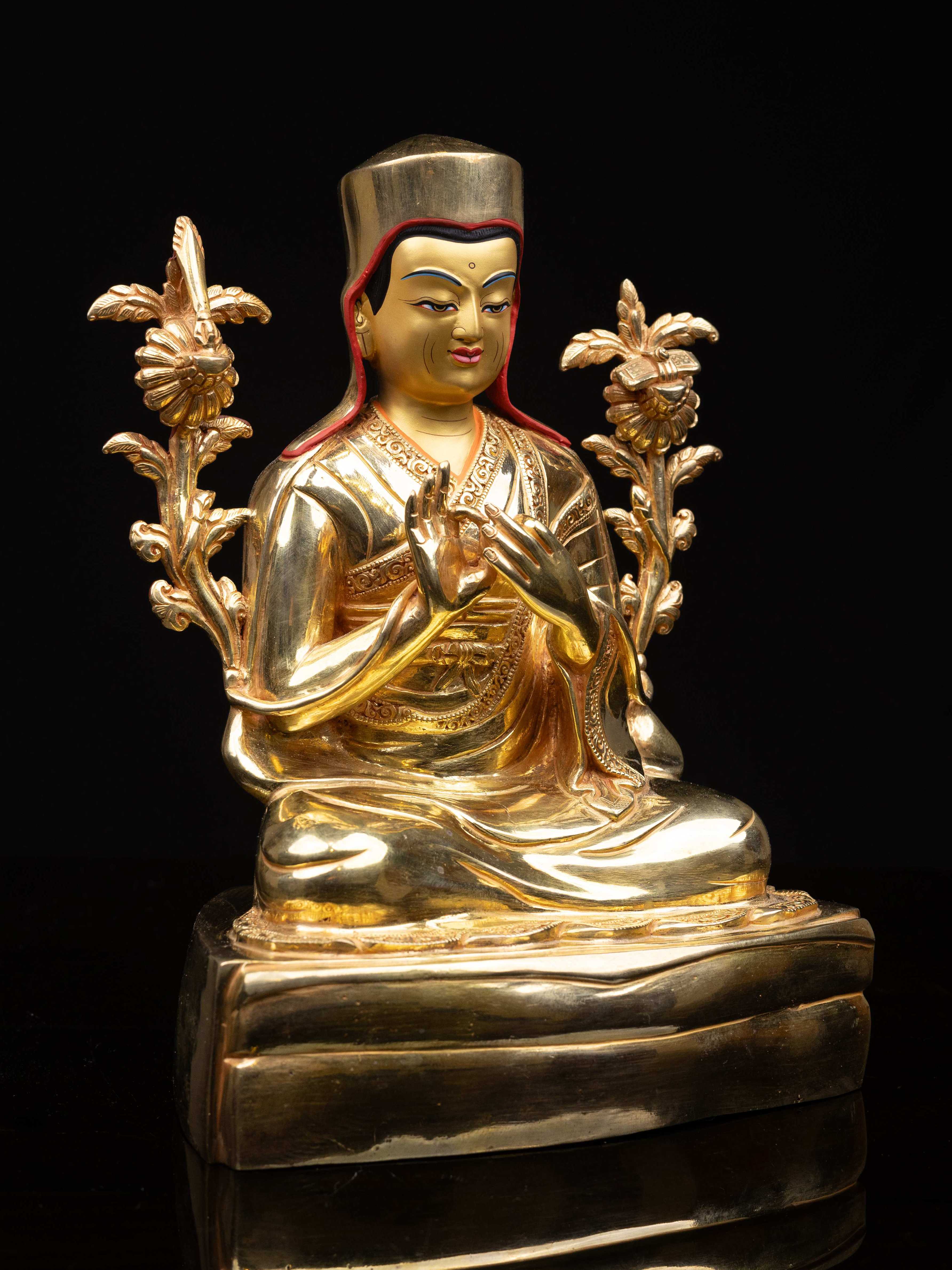 sakya Pandita Kunga Gyaltsen, Buddhist Handmade Statue, full Gold Plated, face Painted And high Quality