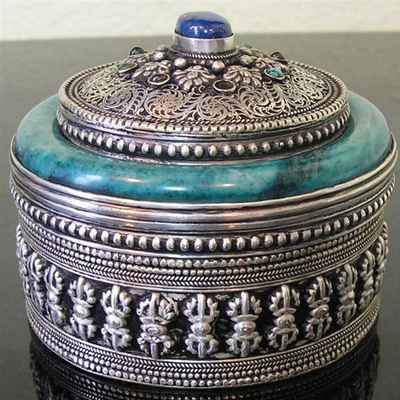 Circular Jeweler Box