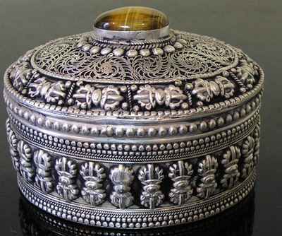 Circular Jeweler Box