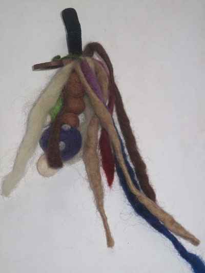 Broches