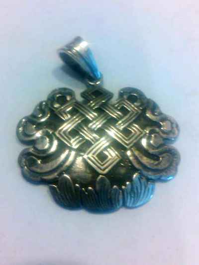Endless Knot Design Pendant