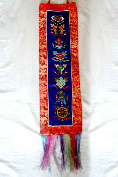 Ashtamangala Vertical Embroidery Thangka