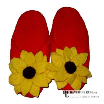 Flowers Design Traditional Room Slippers