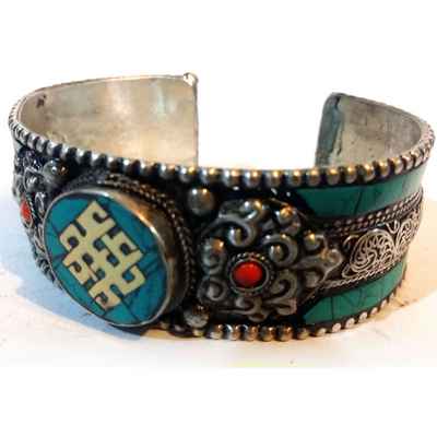 Flower Metal Bracelet With Endless Knot Centre