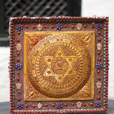 Madala Wooden Wall Hanging With [siku Design] And [metal Setting]