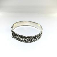 Metal Bracelet With Siku Designq