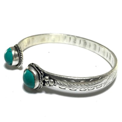 Metal Bracelet With Stone Setting
