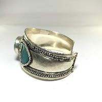 Metal Bracelet With Stone Setting