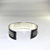Metal Bracelet With Stone Setting