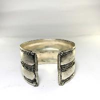 Metal Bracelet With [stone Setting]