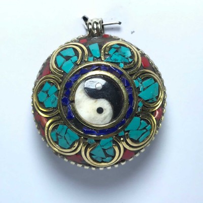 Metal Yin Yang Pendant With Stone Setting