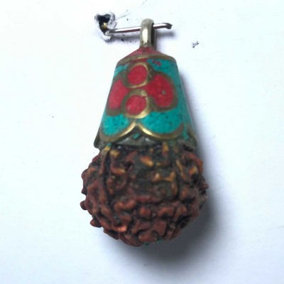 Metal Pendant With Rudraksha