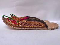 Nepali Handmade Aladdin Sandals, With Leather And Bead Design
