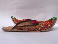 Nepali Handmade Aladdin Sandals, With Leather And Bead Design