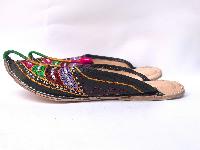 Nepali Handmade Aladdin Sandals, With Leather And Bead Design