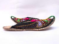 Nepali Handmade Aladdin Sandals, With Leather And Bead Design