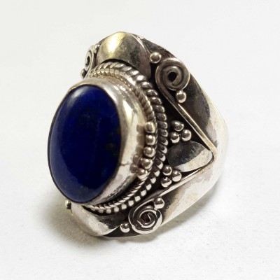 Nepali Silver Ring With Lapis Lazuli