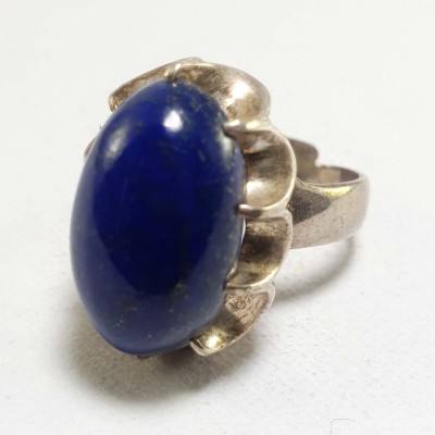 Nepali Silver Ring With Lapis Lazuli