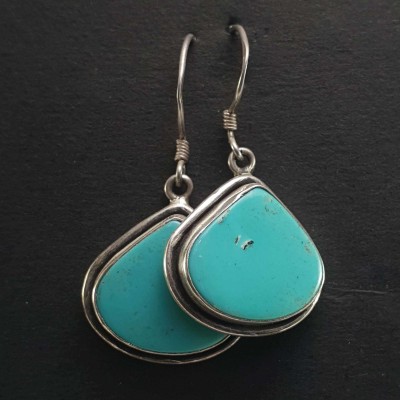 Old Tibetan Turquoise Earrings [pair]
